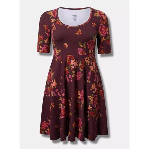 Torrid Women's Plus Size Mini Skater Dress Floral Winetasting Size 4 4X New - Picture 1 of 6